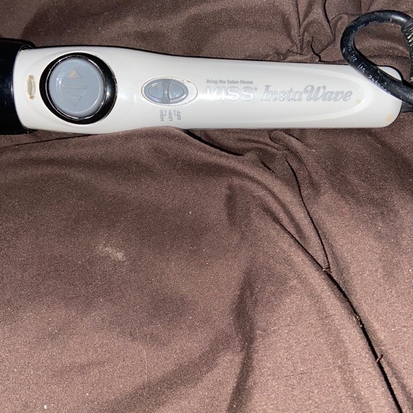 FOR THE PERFECT CURLS - Picture 6 of 7